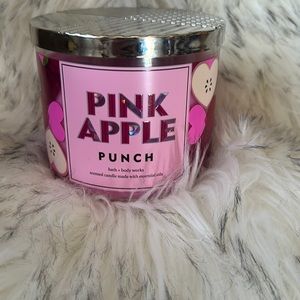Bath and Body Works Pink Apple Punch 3 wick candle